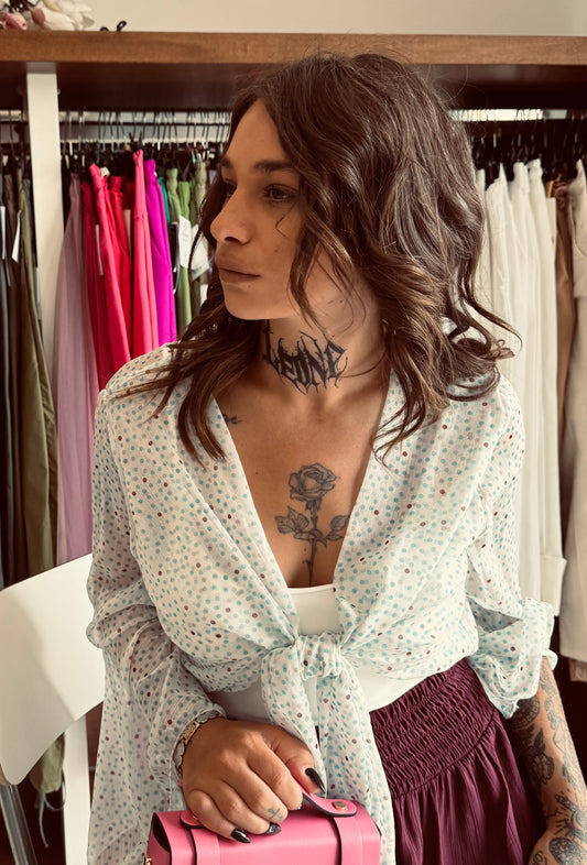 Blusa Trasparente a Pois con Maniche a Campana e Nodo Frontale