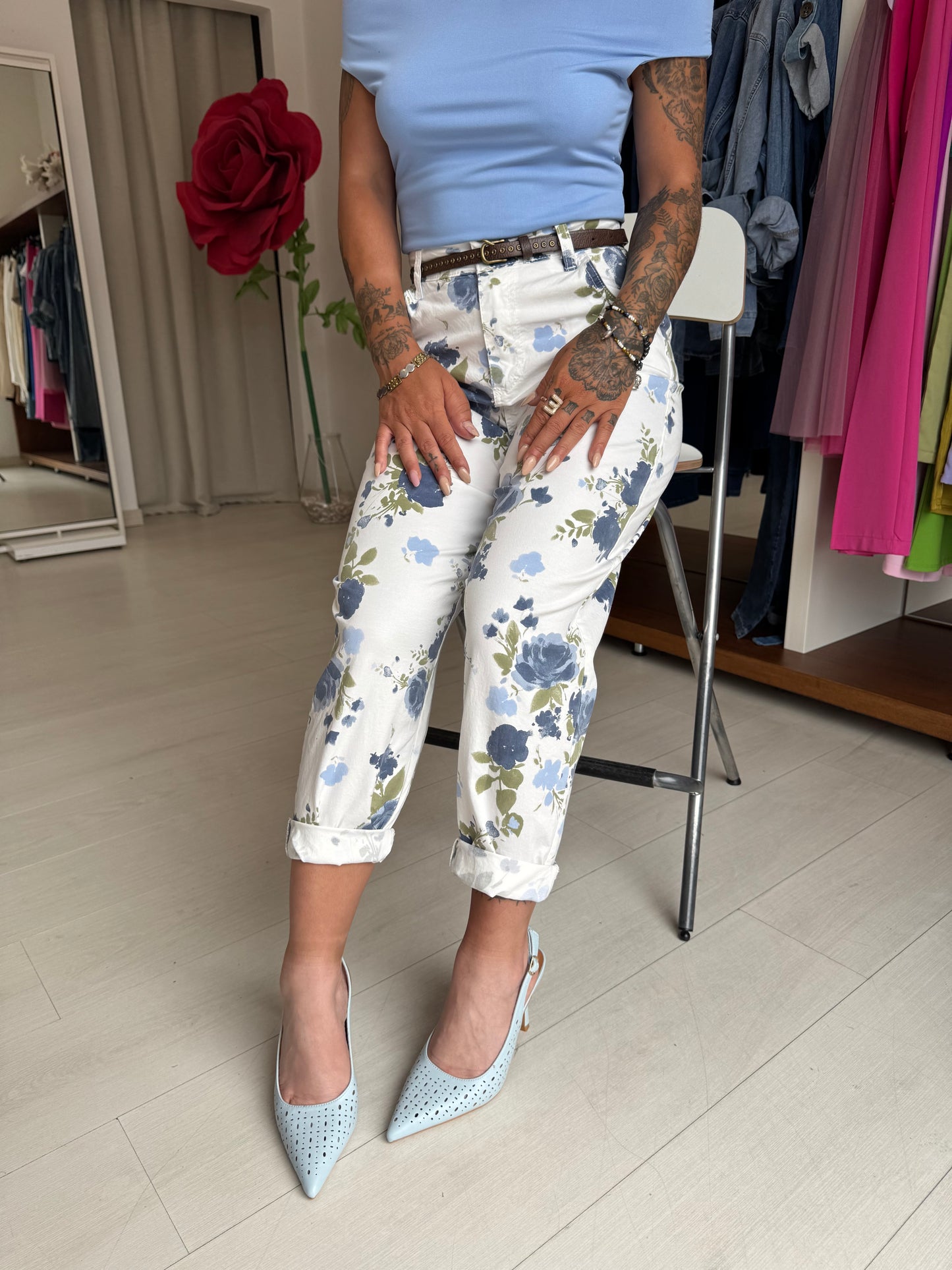 Décolleté Slingback Celeste Traforata con Tacco a Spillo